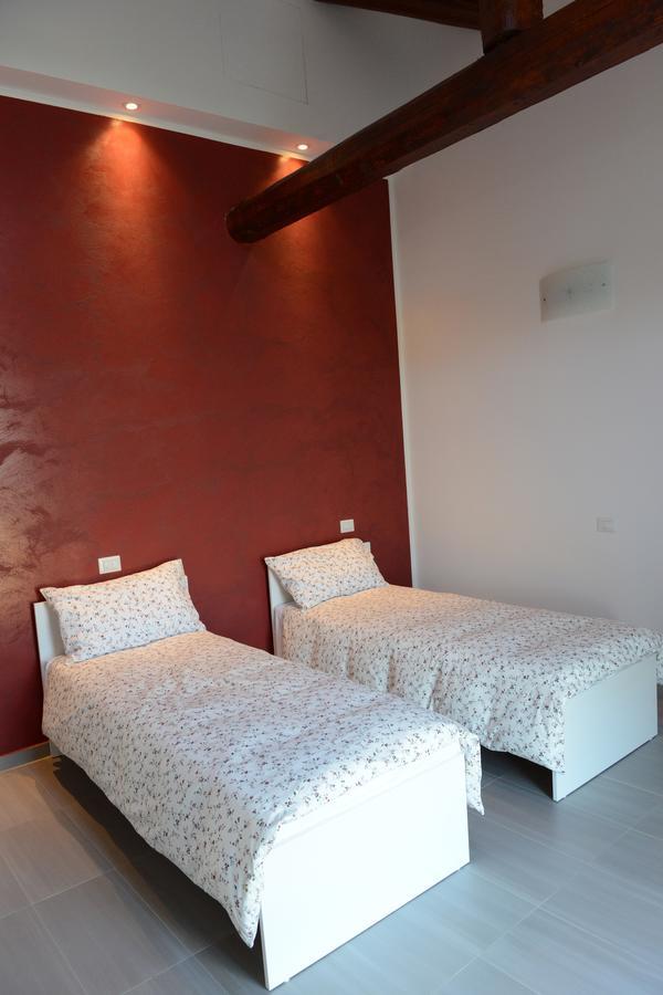 Il Leccio Bed & Breakfast San Lazzaro di Savena Luaran gambar