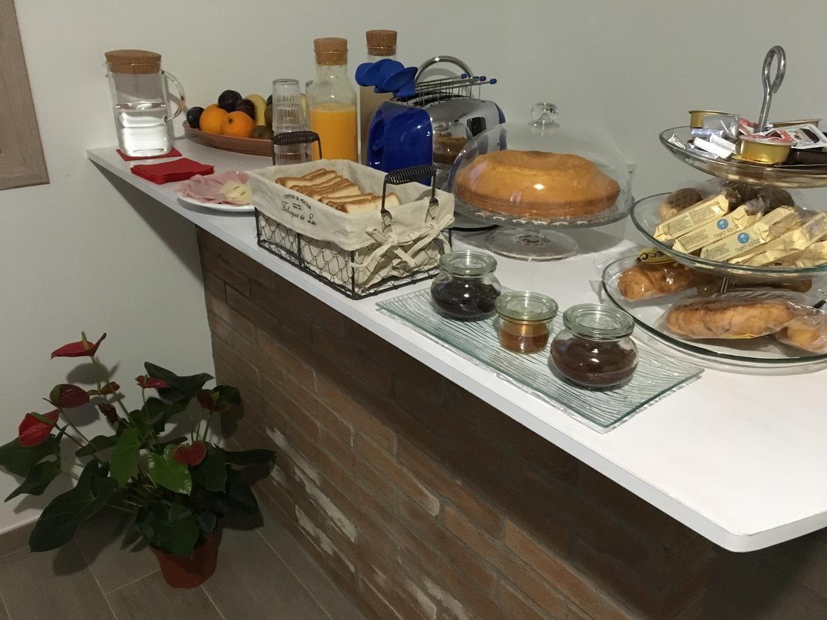 Il Leccio Bed & Breakfast San Lazzaro di Savena Luaran gambar